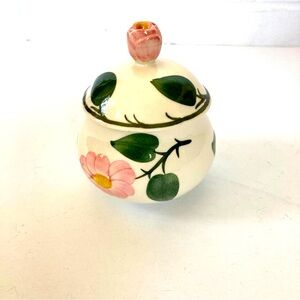 Jelly Jam Pot and lid by Villeroy and Boch Wild Rose pattern